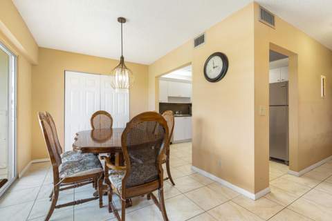 203 Suffolk #E, Boca Raton FL - photo 8 of 25