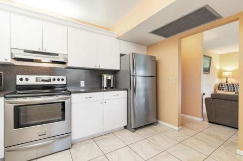 203 Suffolk #E, Boca Raton FL - photo 11 of 25