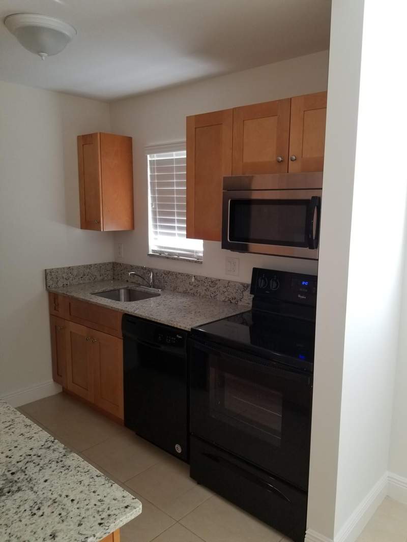 4 bedroom Single Family Residence at 5171 Eadie Place, Gramercy Park Unit 1, West Palm Beach — photo 3