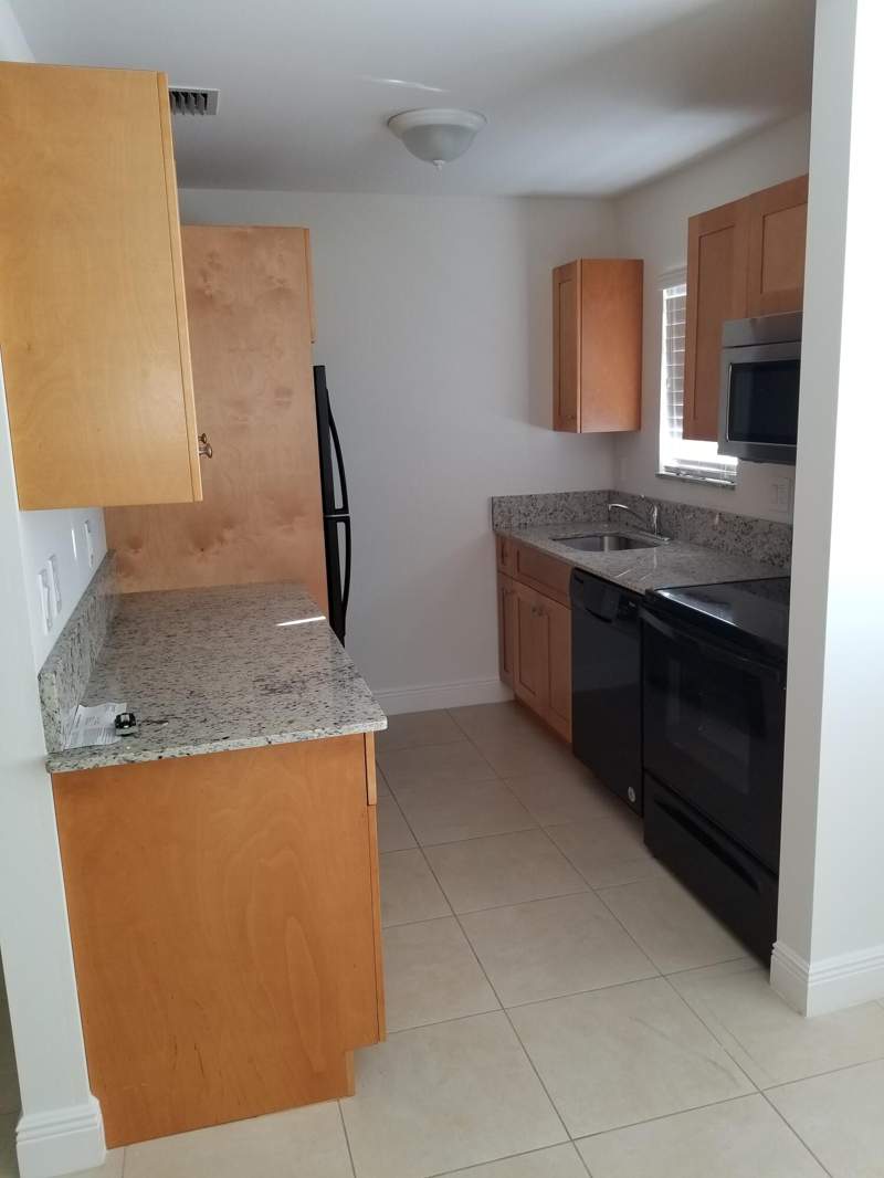 4 bedroom Single Family Residence at 5171 Eadie Place, Gramercy Park Unit 1, West Palm Beach — photo 5