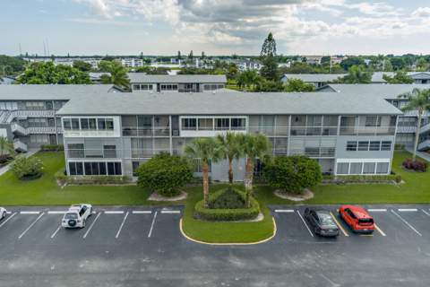 203 Suffolk #E, Boca Raton FL - photo 17 of 25