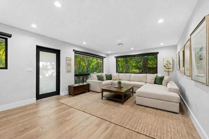3 bedroom Single Family Residence at 2643 SW 30th Terrace, Riverland Manors, Fort Lauderdale — photo 3