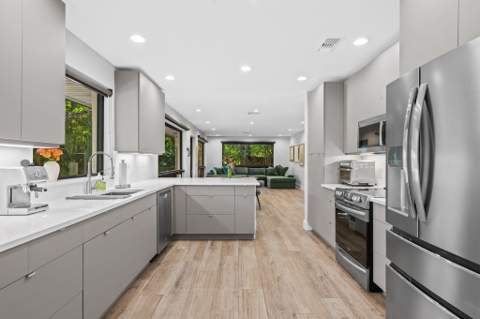 2643 SW 30th Terrace, Fort Lauderdale FL - photo 9 of 26