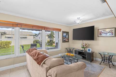 108 Leisureville Boulevard, Boynton Beach FL - photo 10 of 32