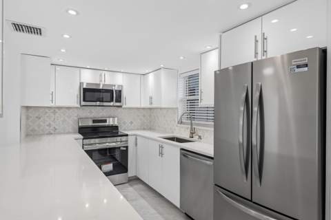 711 N Birch Road #204, Fort Lauderdale FL - photo 6 of 34