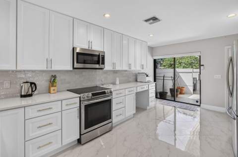 543 Prestwick Circle, Palm Beach Gardens FL - photo 20 of 42