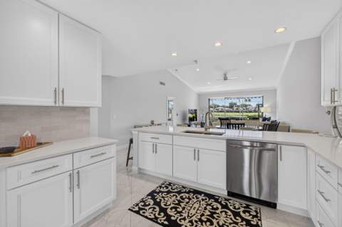 543 Prestwick Circle, Palm Beach Gardens FL - photo 24 of 42