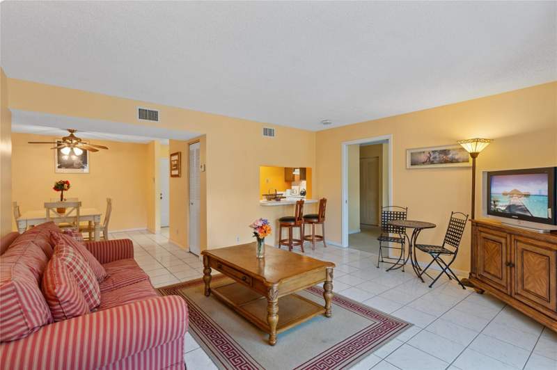 2 bedroom Condominium at 3909 N Ocean Boulevard #216, Top Of The Mile South Condo, Fort Lauderdale — photo 5