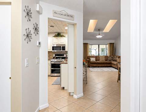 4550 Biddeford Avenue #38, West Palm Beach FL - photo 7 of 50