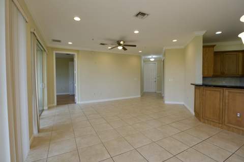 3055 NW 126th Avenue #321, Sunrise FL - photo 9 of 33