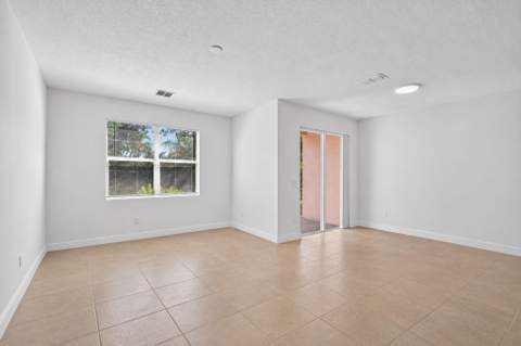 1006 Seminole Palms Drive, Greenacres FL - photo 14 of 41