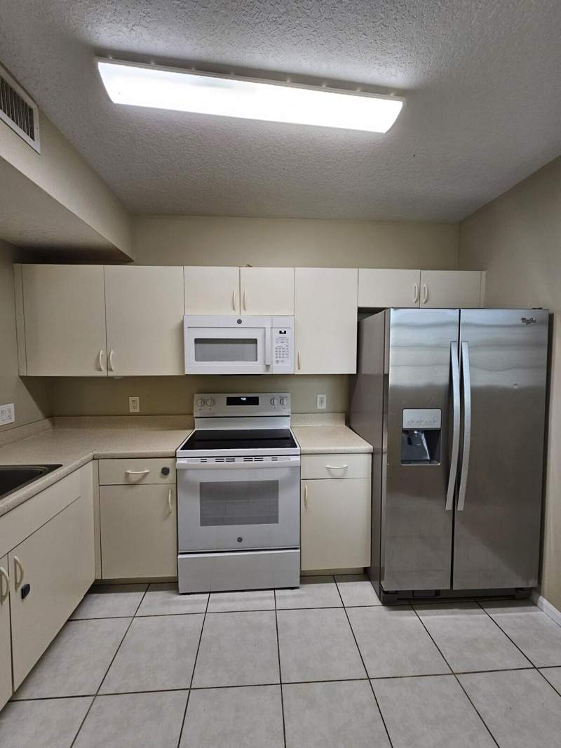 3 bedroom Condominium at 1063 Golden Lakes Boulevard #311, Belvedere Isles Condo No 1, West Palm Beach — photo 3
