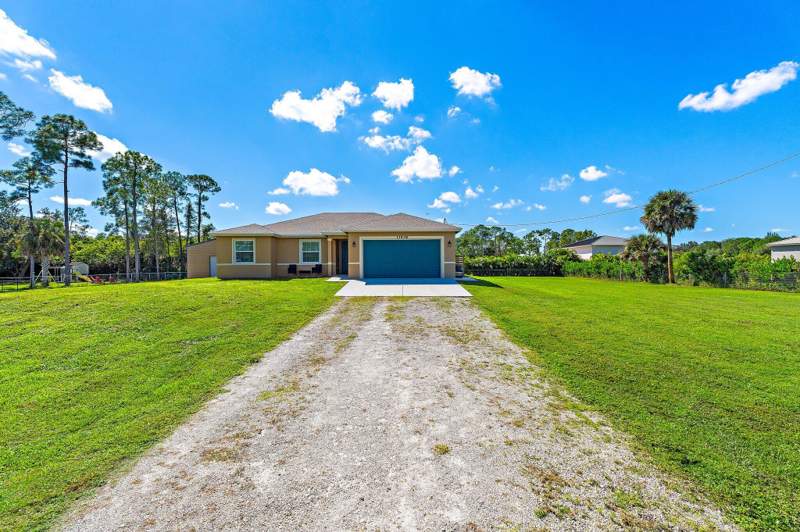 3 bedroom Single Family Residence at 12938 69th Street, The Acreage, Loxahatchee — photo 2