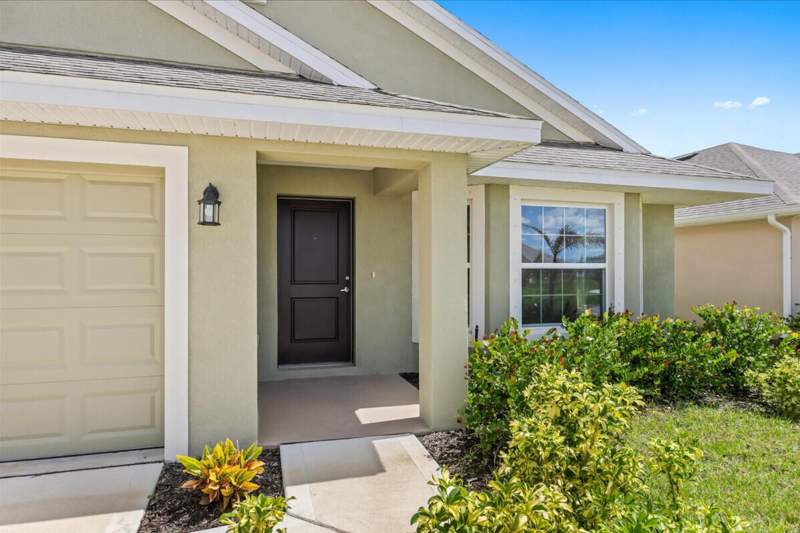 3 bedroom Single Family Residence at 5216 Vespera Street, Waterstone Phase Three, Fort Pierce — photo 2