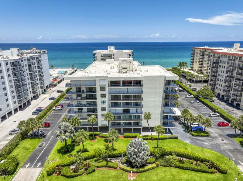 1 bedroom Condominium at 3460 S Ocean Boulevard #114, Claridges Condo, Palm Beach — photo 2