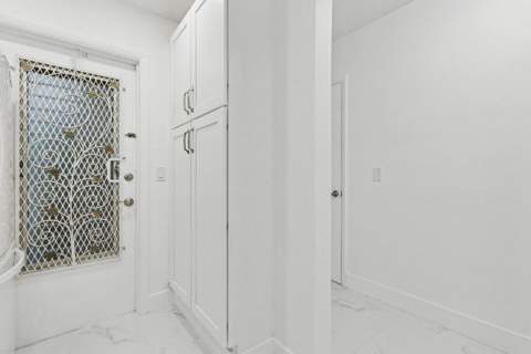460 Paradise Isle Boulevard #101, Hallandale Beach FL - photo 12 of 57