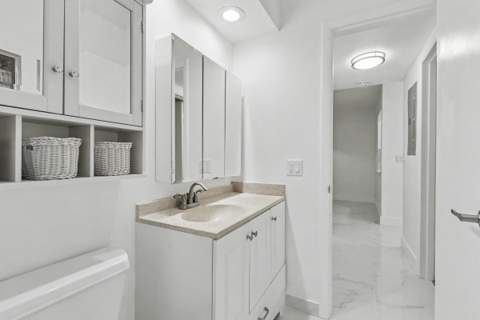 460 Paradise Isle Boulevard #101, Hallandale Beach FL - photo 19 of 57