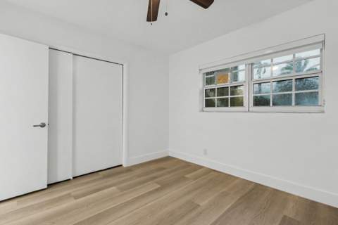 460 Paradise Isle Boulevard #101, Hallandale Beach FL - photo 21 of 57