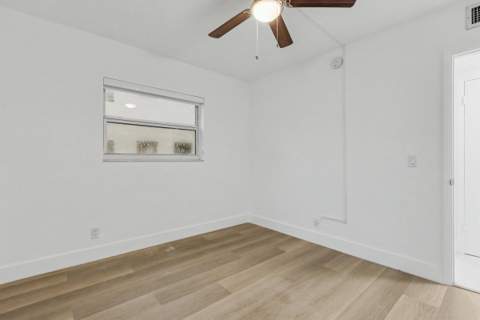 460 Paradise Isle Boulevard #101, Hallandale Beach FL - photo 22 of 57