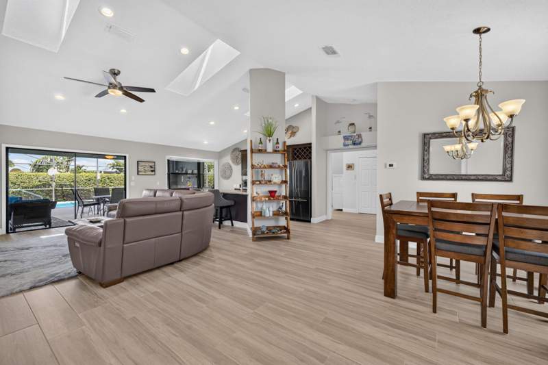 3 bedroom Single Family Residence at 609 SE Barr Street, Port St Lucie Section 39, Port St. Lucie — photo 5