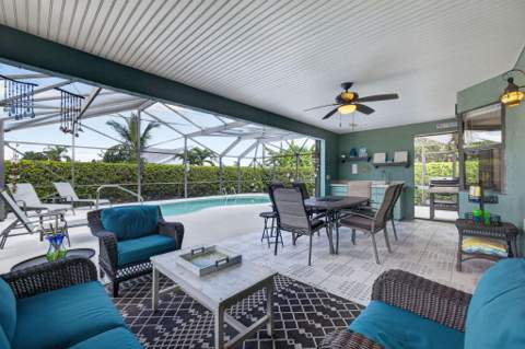 609 SE Barr Street, Port St. Lucie FL - photo 9 of 68