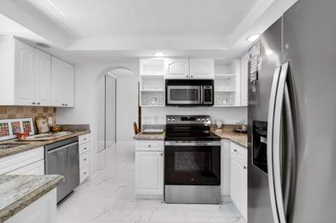 7865 La Mirada Drive, Boca Raton FL - photo 22 of 61