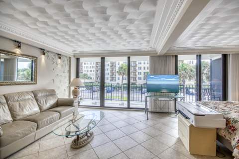 3460 S Ocean Boulevard #114, Palm Beach FL - photo 8 of 35