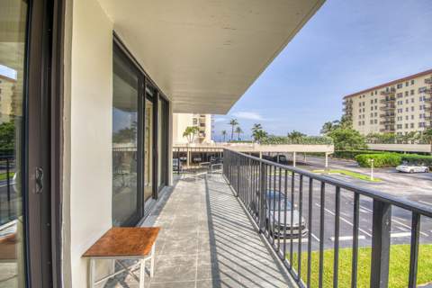 3460 S Ocean Boulevard #114, Palm Beach FL - photo 15 of 35