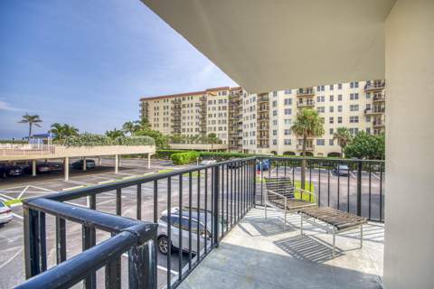 3460 S Ocean Boulevard #114, Palm Beach FL - photo 16 of 35