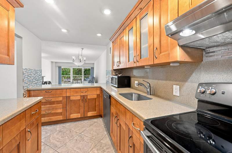 2 bedroom Condominium at 1021 Hillsboro Mile #103, Landmark At Hillsboro Condo, Hillsboro Beach — photo 5