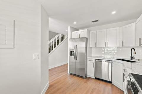 2641 Gately Drive #906, West Palm Beach FL - photo 18 of 48
