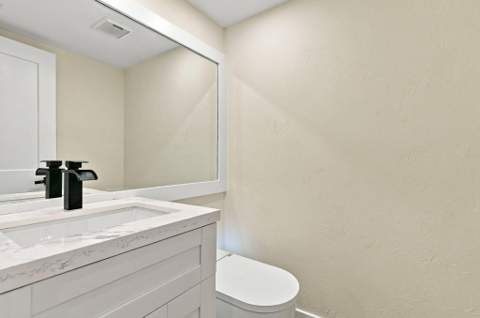 2641 Gately Drive #906, West Palm Beach FL - photo 20 of 48