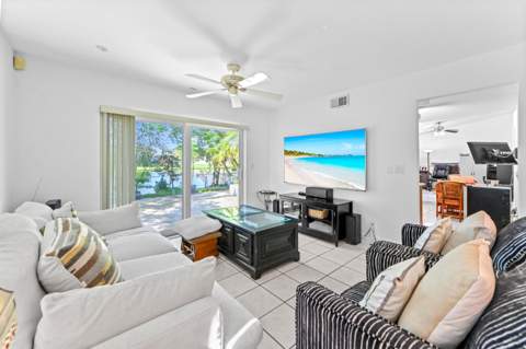 9838 Robins Nest Road, Boca Raton FL - photo 9 of 41