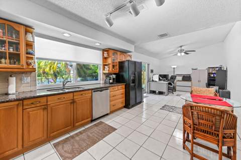9838 Robins Nest Road, Boca Raton FL - photo 14 of 41