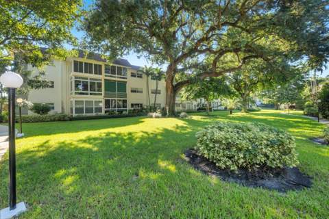 5141 W Oakland Park Boulevard #311, Lauderdale Lakes FL - photo 22 of 35