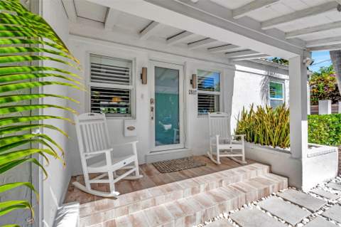 2517 E Las Olas Boulevard, Fort Lauderdale FL - photo 11 of 32