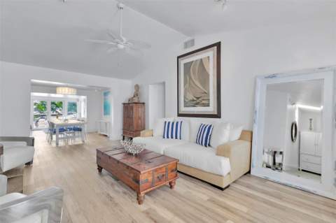 2517 E Las Olas Boulevard, Fort Lauderdale FL - photo 17 of 32