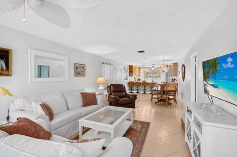 842 Meadowlark Lane, Delray Beach FL - photo 7 of 30