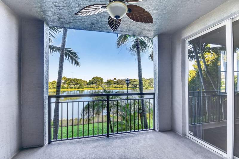 2 bedroom Condominium at 1660 Renaissance Commons Boulevard #2208, Vizcaya Lakes Condo, Boynton Beach — photo 5