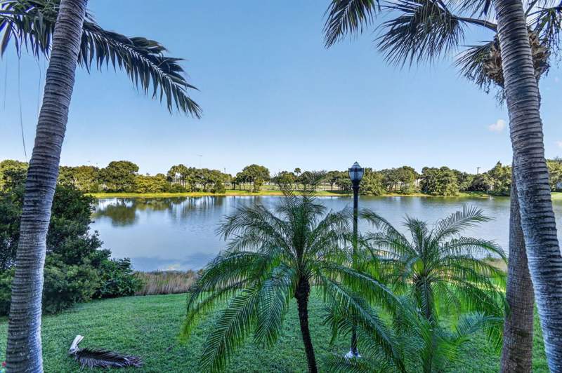 2 bedroom Condominium at 1660 Renaissance Commons Boulevard #2208, Vizcaya Lakes Condo, Boynton Beach — photo 2