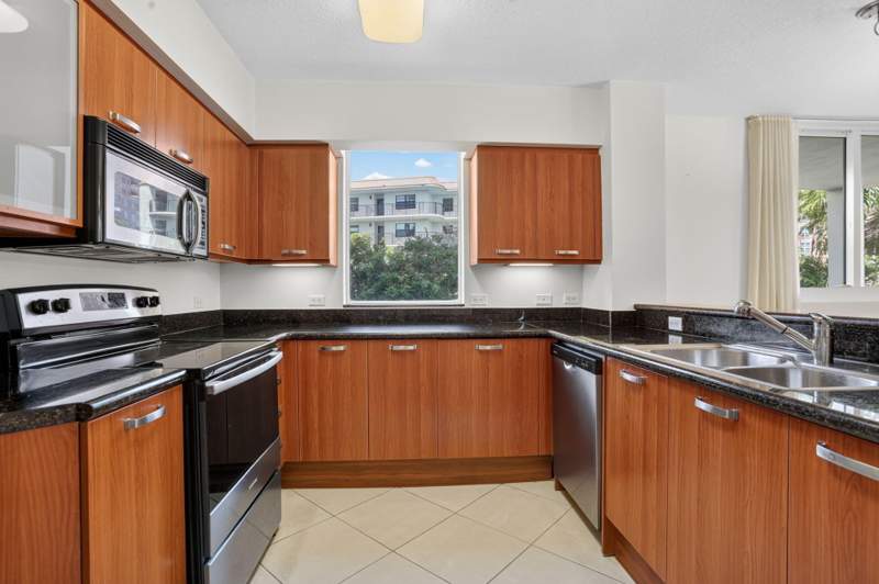 2 bedroom Condominium at 2011 N Ocean Boulevard #205, Vue Condominium, Fort Lauderdale — photo 5