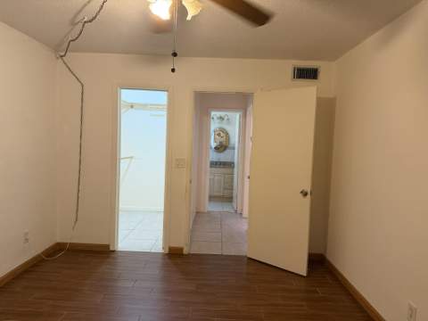 900 Tallwood Avenue #107, Hollywood FL - photo 10 of 11