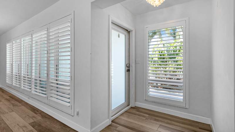 4 bedroom Single Family Residence at 5830 NE 21st Avenue, Imperial Point 3rd Sec, Fort Lauderdale — photo 4