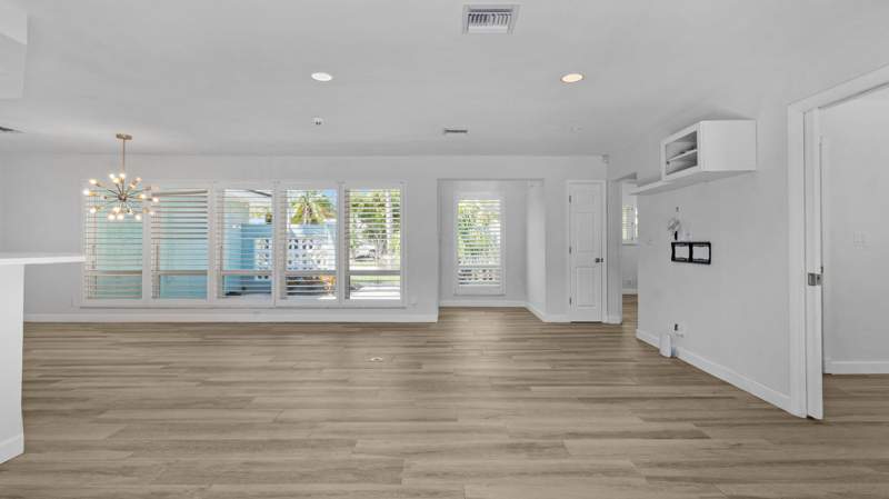 4 bedroom Single Family Residence at 5830 NE 21st Avenue, Imperial Point 3rd Sec, Fort Lauderdale — photo 5