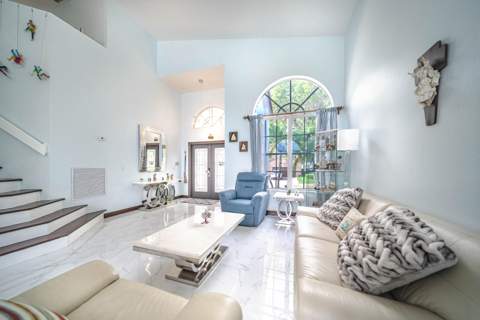 18438 NW 11th Street, Pembroke Pines FL - photo 10 of 47