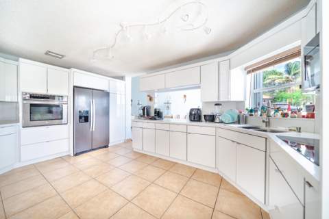 18438 NW 11th Street, Pembroke Pines FL - photo 14 of 47