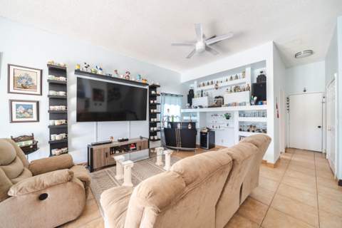 18438 NW 11th Street, Pembroke Pines FL - photo 16 of 47