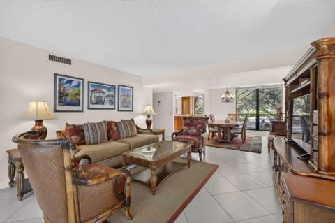 5344 Woodland Lakes Drive #225, Palm Beach Gardens FL - photo 16 of 62