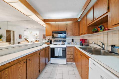 825 Center Street #20C, Jupiter FL - photo 11 of 25