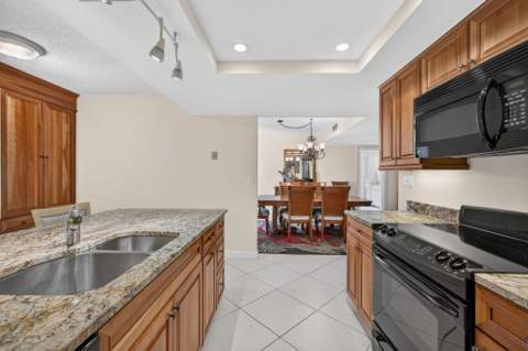 5344 Woodland Lakes Drive #225, Palm Beach Gardens FL - photo 19 of 62
